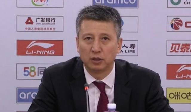 嗯啊h客厅hh青梅h日日偷换